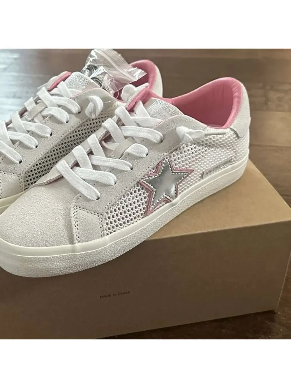 VINTAGE HAVANA-FREE Sneakers-7.5-neon pink pop. Brand new - Picture 7 of 8